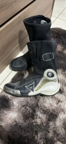 Bota motociclista Dainese tamanho 43