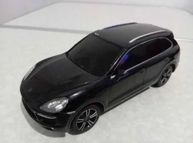 Miniatura Carrinho Porsche Cayenne ( Plástico )