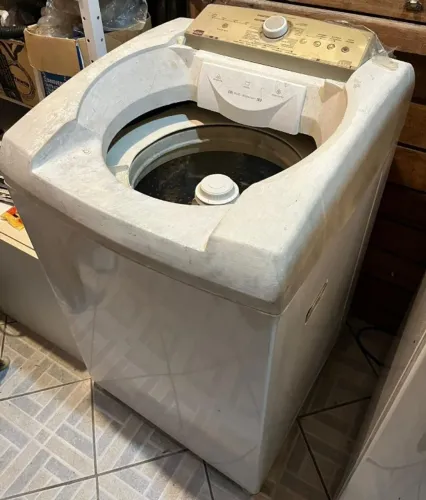Máquina de lavar Brastemm branca, 11 kg Active usada, funcionaperfeitamente bem, cestoinox