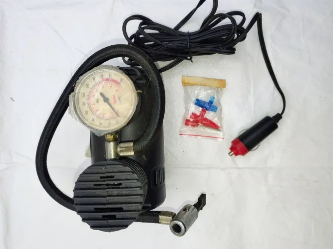Bomba de Ar (mini compressor de ar portátil 12V)
