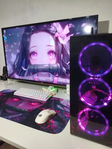 Pc gamer nezuko personalizado