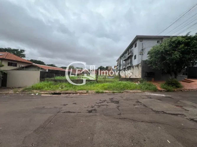Terreno à venda em Campo Grande-MS, Vila Planalto: 450m² de área de frente para orla moren