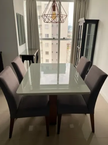Apartamento para aluguel possui 82 metros quadrados com 3 quartos