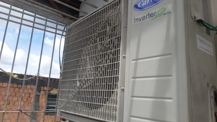 Ar condicionado de 9000 BTU Samsung inverter 600 sem instalar e 800 instalado