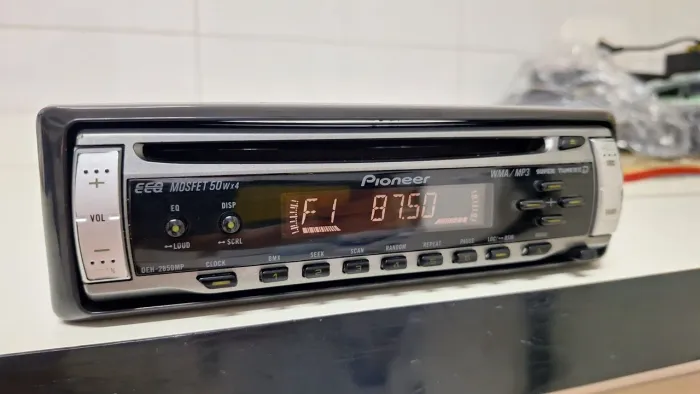 Radio pioneer toca cd deh-2850mp