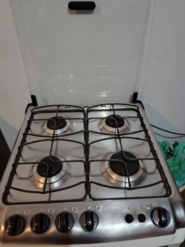 Fogão Electrolux Chef Inox 4 bocas (semi novo)