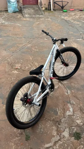 Hupi whistler 2025