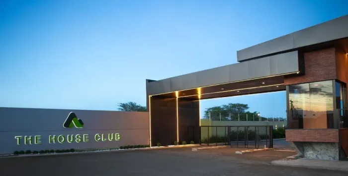 5. Imperdível no The House Club | Casa Moderna | 3 Quartos | Pode Financiar