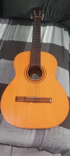 Digiogio acústico .Obs: Não aceito oferta. Valor do anúncio.