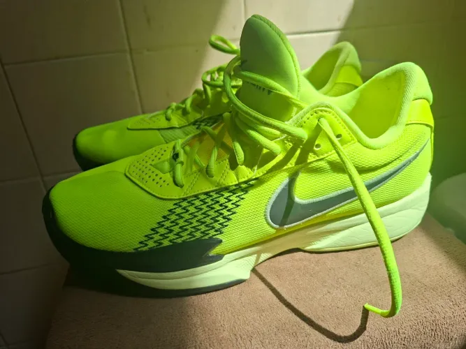 Nike G.T. cut academy Tam.43 (9/10)