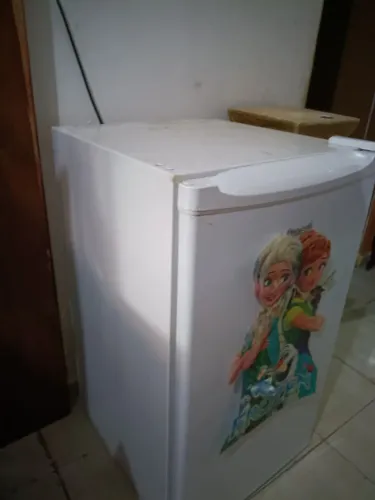 Vende e compro todos os tipos de móveis e elétricos