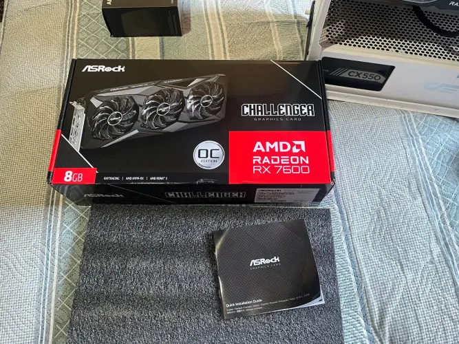 PLACA DE VÍDEO RX7600 oc
