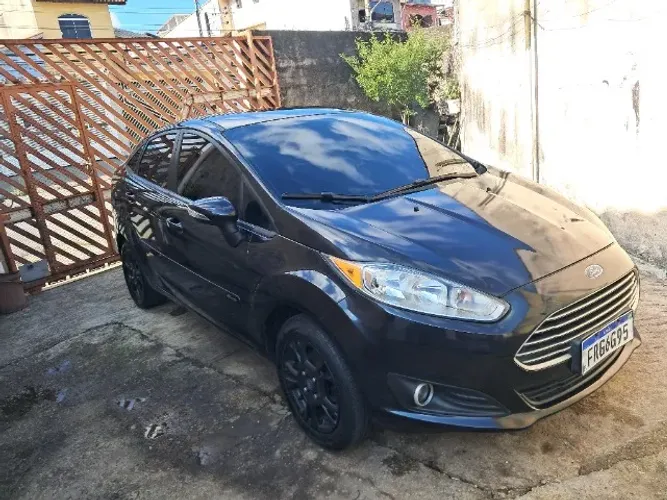 Ford Fiesta Sedan 1.6 16V Flex Aut. 2014