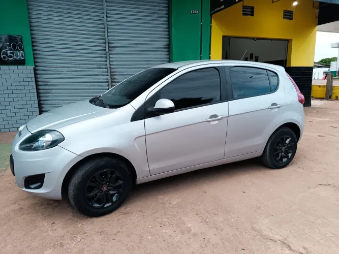Fiat Palio Attractive 1.0 EVO Fire Flex 8V 5P 2014