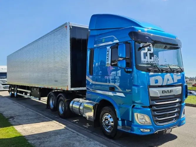 DAF XF 480 6x2 Ano 22 Automático + baú 2 eixos nostra 0km 30 plt com pneus e roda alumínio
