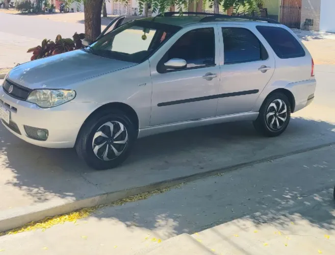 Fiat Palio Weekend ELX 1.3 MPI Flex 8V 4P 2005