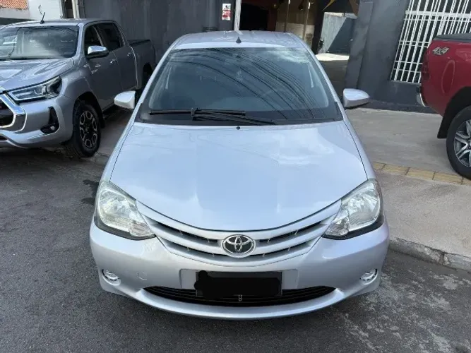 Toyota Etios XS 1.5 Flex 16V 5P Mec. 2014
