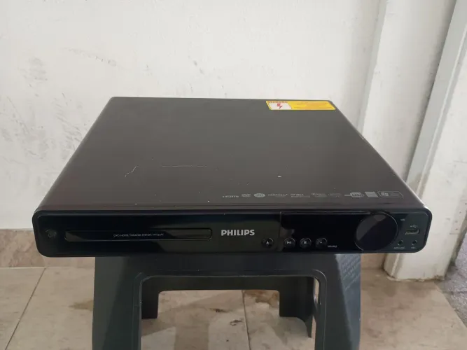 Home theater Philips leia a descrição