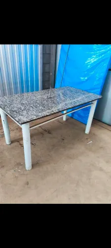 Mesa pedra