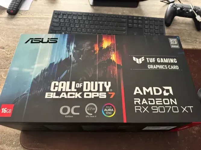 [lacrada + 10x + garantia] Asus TUF Gaming  RX 9070 XT COD BO7 Special Edition, 16GB, GDDR