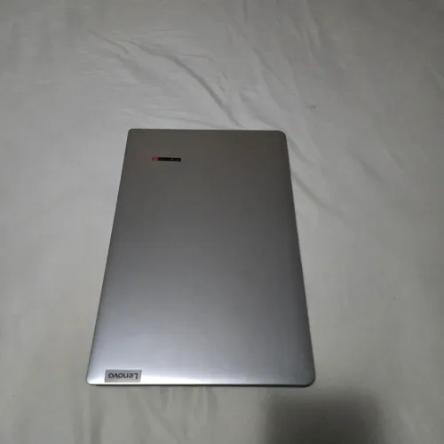 Notebook  Lenovo  semi novo  pouco  uso , impecável!