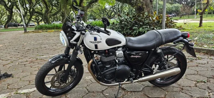 Triumph Street Twin 900cc - 2018