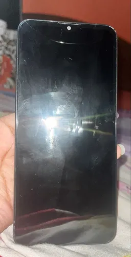 Vendo celular por 200 em perfeito estado 