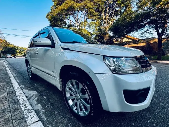 Suzuki Grand Vitara 2.0 16V 4x2/4x4 5P Aut. 2016