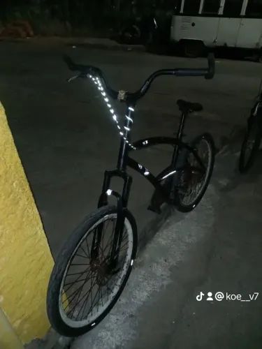 Bike aro 26 estilo rj caloi 100 só o pedal que tem que trocar 