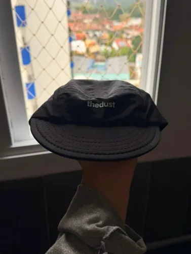 boné thedust five panel preto usado 1 vez