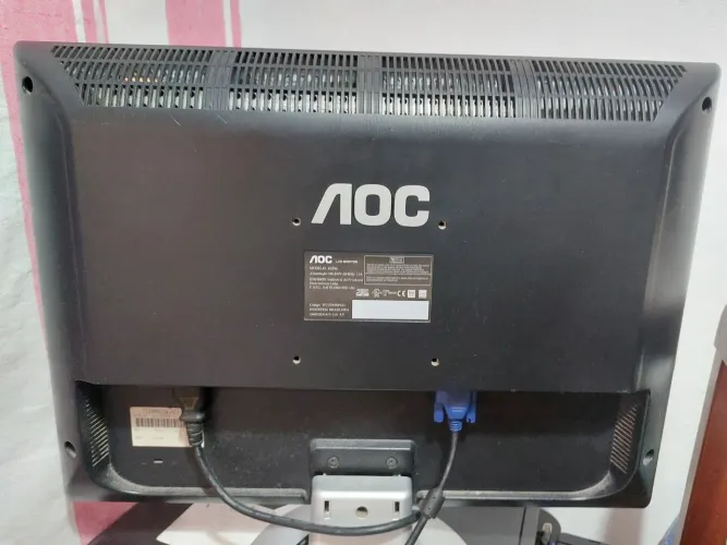 Monitor 22 AOC
