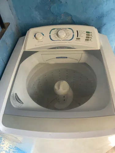 ? Máquina de Lavar Electrolux 12kg - Excelente Estado!