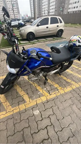 Troco ou vendo Titan 160 2019 edição limitada