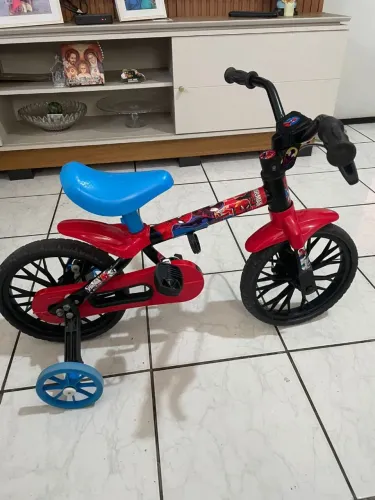 BICICLETA PERSONALIZADA DO HOMEM ARANHA COM RODINHA 
