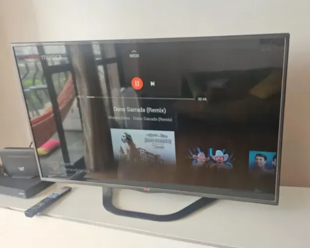 TV LG SmartTV 47 polegadas Cinema 3D LG 47LA6200 em excelente estado + controle