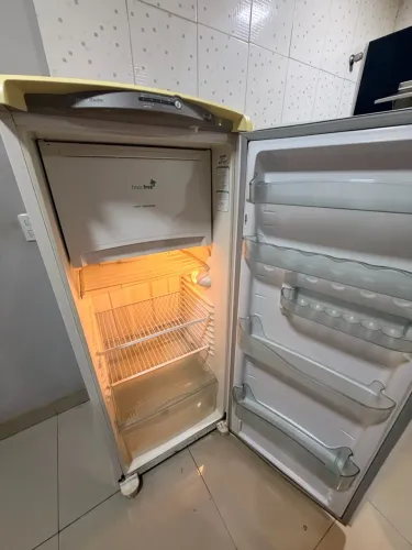 Geladeira Frost free Consul