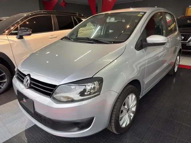 Volkswagen Fox 1.0 MI Total Flex 8V 5P 2013