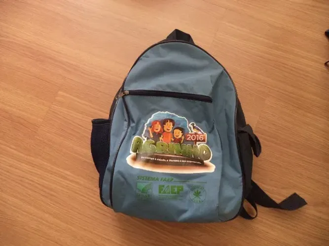 Combo de mochilas - com serigrafia com motivos infantis - Somente wats