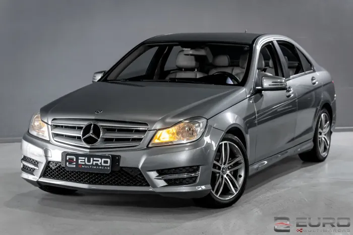 Mercedes-Benz C-180 CGI Sport 1.6 TB 16V 156cv Aut. 2013