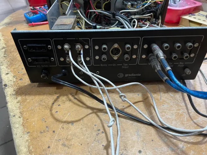 Amplificador gradiente lab75