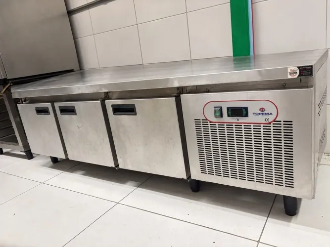 Refrigerador Horizontal Topema em Inox - 3 Portas