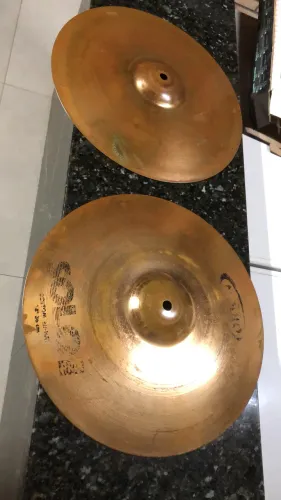 Vendo Pratos Usados