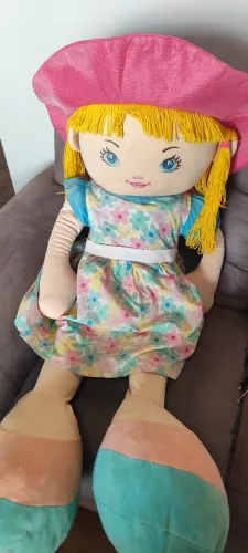 Boneca gigante