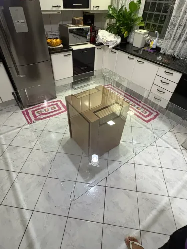 Mesa quadrada de Jantar