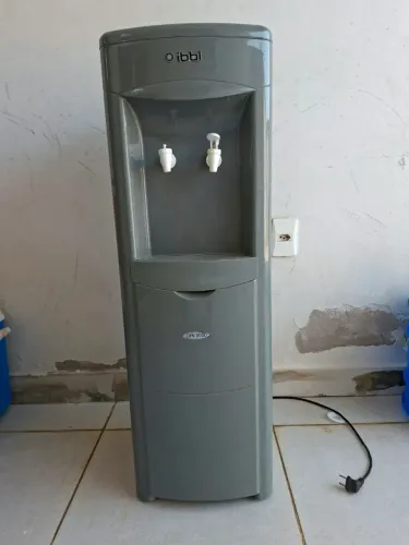 Bebedouro que não gela água (somente fria)