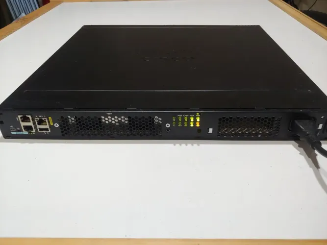 Roteador Cisco ISR4331