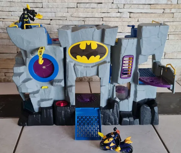 Batcaverna Imaginext 