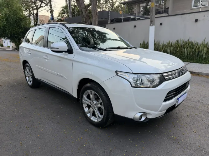 Mitsubishi Outlander 2.0 16V 160cv Aut. 2015