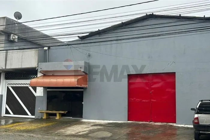 Encontre Seu Galpão Comercial em Peruíbe!
