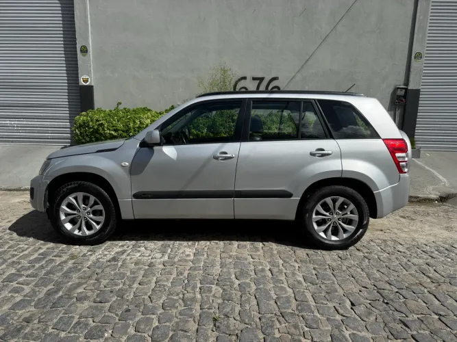 Suzuki Grand Vitara 2.0 16V 4x2/4x4 5P Aut. 2013